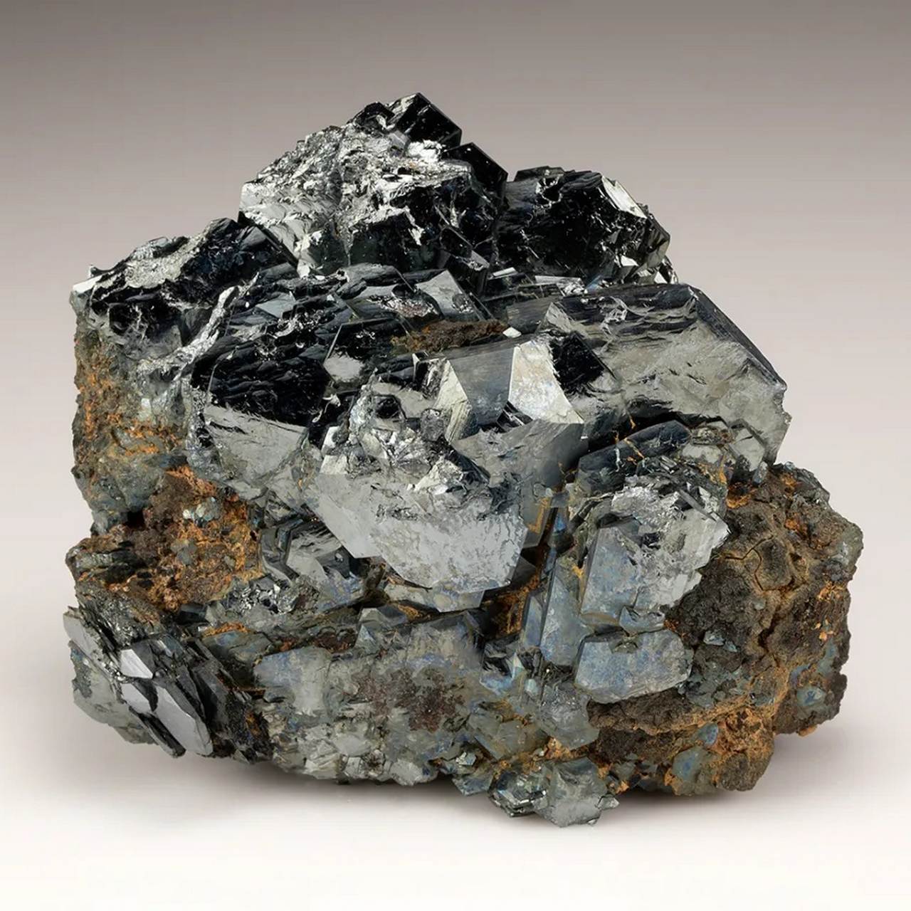 Серый Гематит Серый Гематит, фото